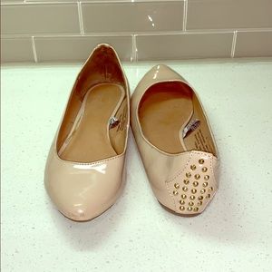 Mossimo Flats. Nude with Gold hardware. Size 8.